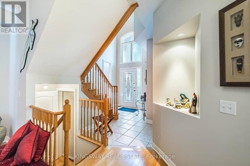3598 Fountain Park Avenue — photo 5 of 37