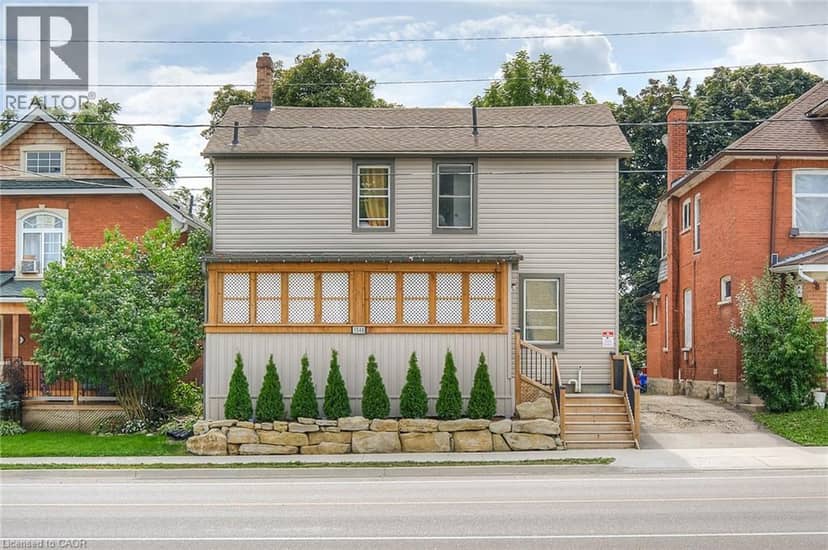 1344/1346 KING Street E — photo 11 of 40
