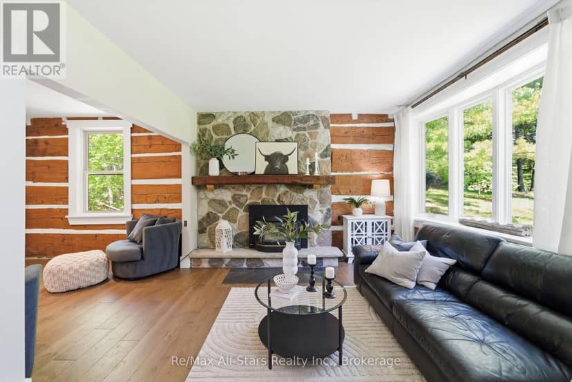 24 The Pines Lane — photo 13 of 40