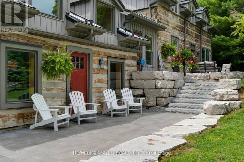 24 The Pines Lane — photo 4 of 40
