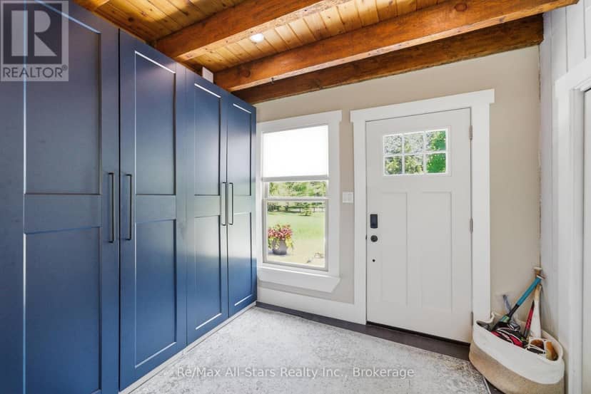24 The Pines Lane — photo 9 of 40