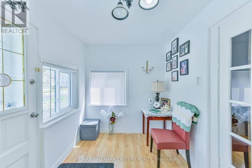 7069 Waverly Street, Hamilton Township, photo 4