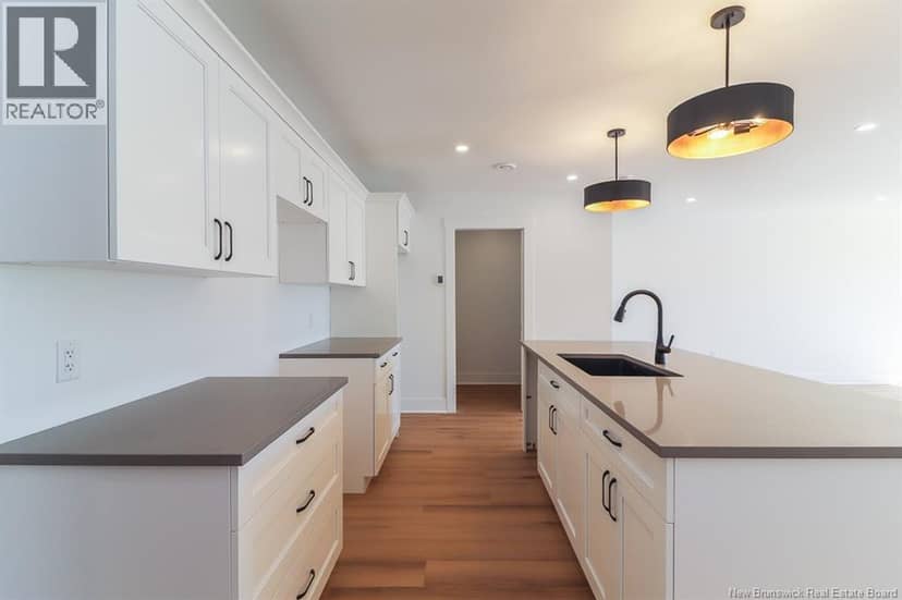 39 Downsview Drive — photo 11 of 36