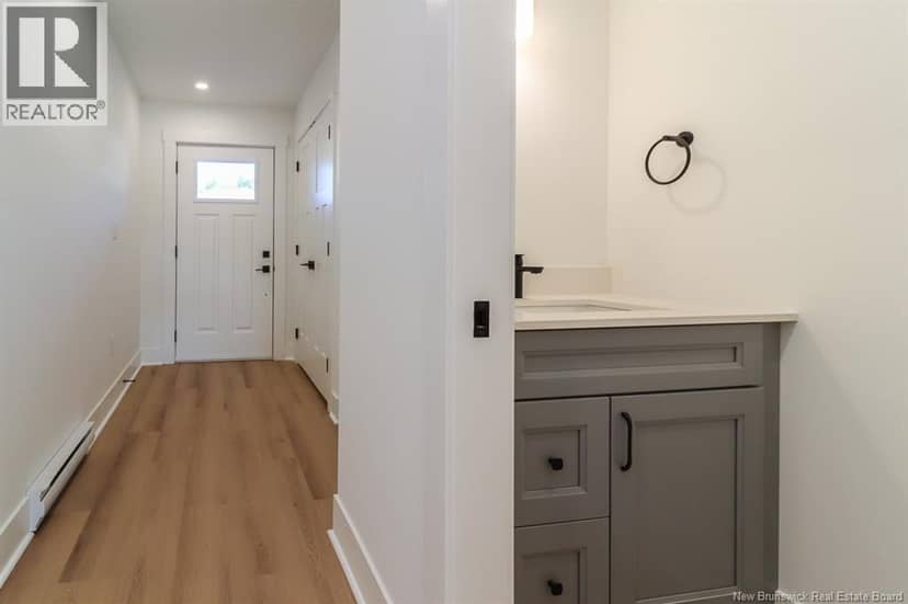39 Downsview Drive — photo 8 of 36