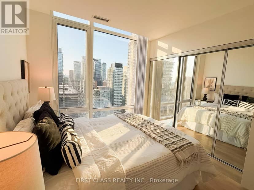 2805 - 501 Yonge Street — photo 8 of 40