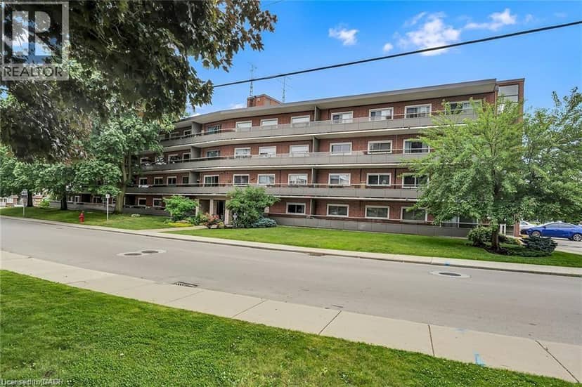 11 WOODMAN Drive Unit# 409, Hamilton