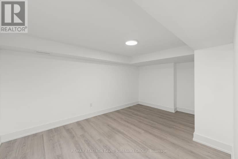 11 Barclay Road — photo 37 of 40