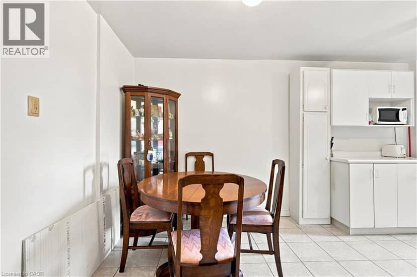 105 ROSEMONT Avenue — photo 18 of 33