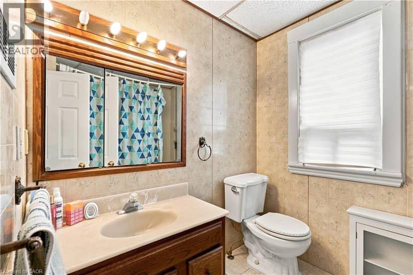 105 ROSEMONT Avenue — photo 23 of 33