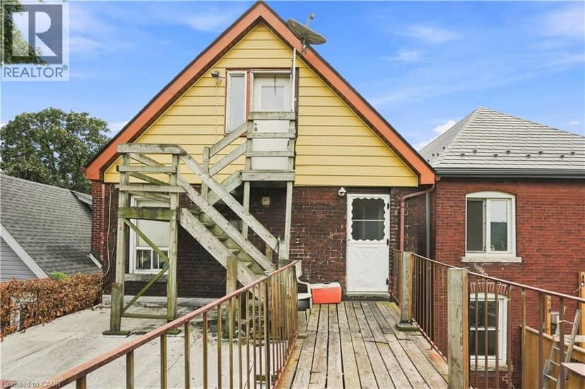 105 ROSEMONT Avenue — photo 32 of 33