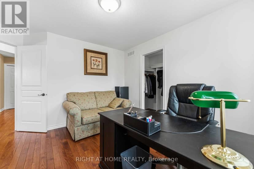 250 Tofino Private — photo 33 of 40