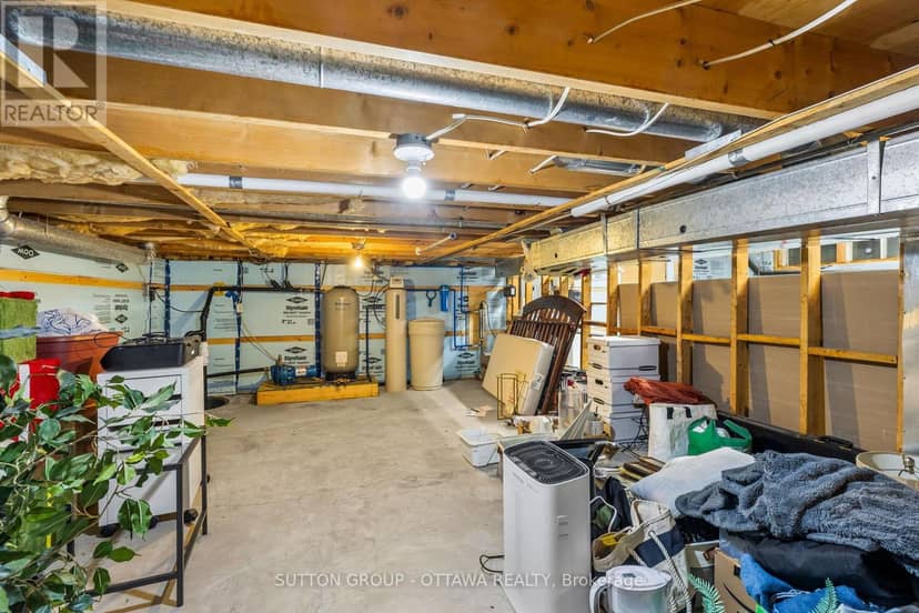8097 Laurie Lane — photo 33 of 40