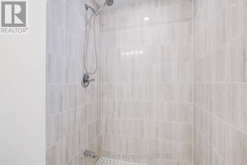25 Lorne Thomas Place — photo 35 of 40