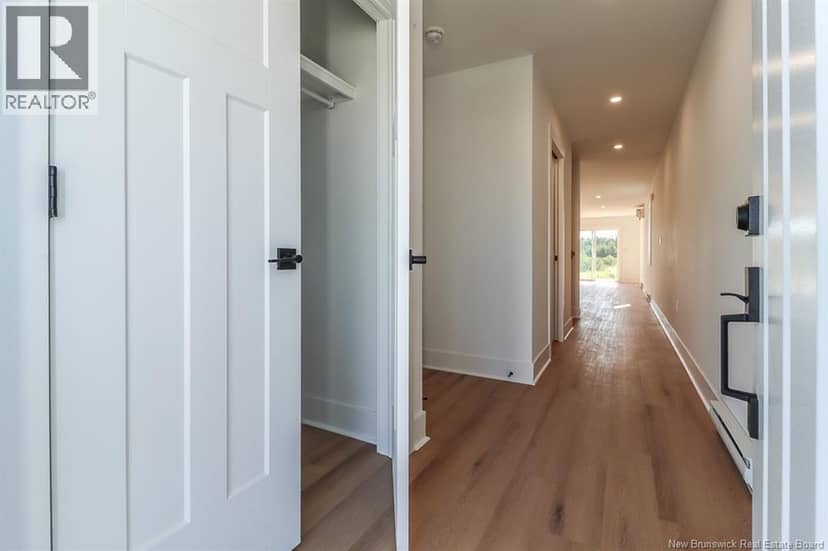 43 Downsview Drive — photo 4 of 40