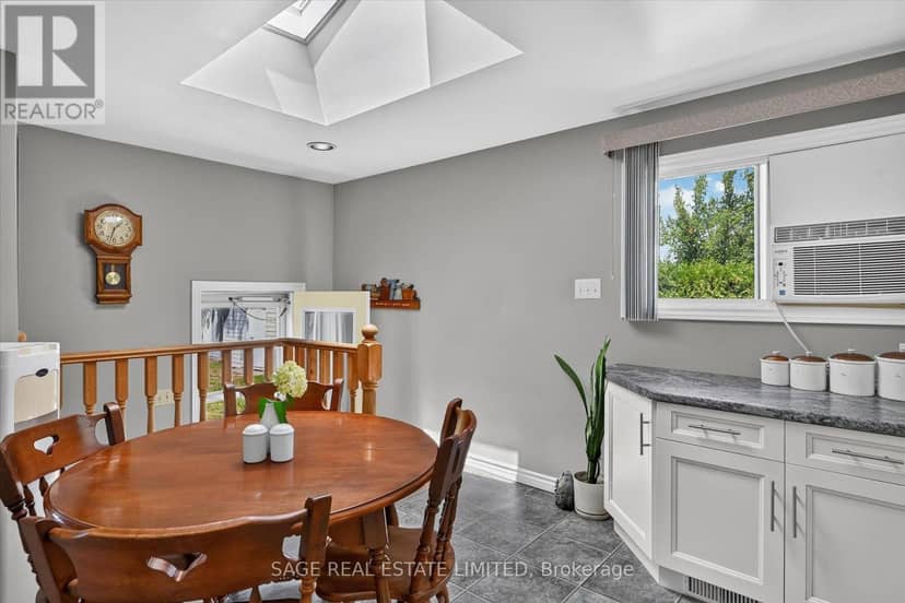 39 Riverside Drive — photo 10 of 40