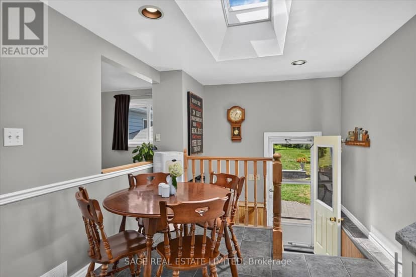39 Riverside Drive — photo 11 of 40