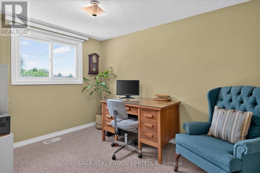 39 Riverside Drive — photo 29 of 40