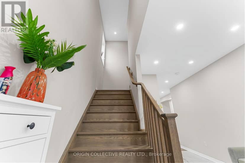 152 McCabe Avenue — photo 17 of 29