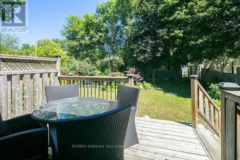 495 Maple Street — photo 18 of 35