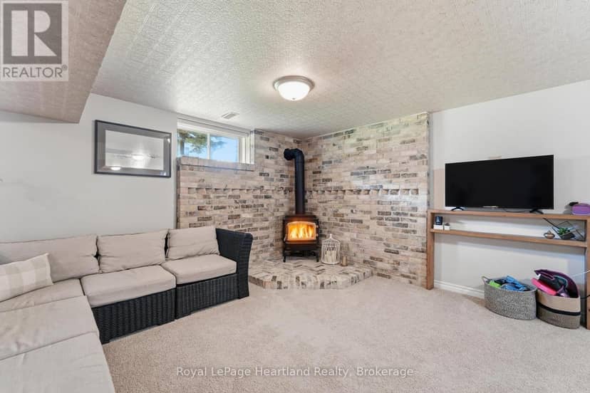 176 McFarlin Drive — photo 34 of 40