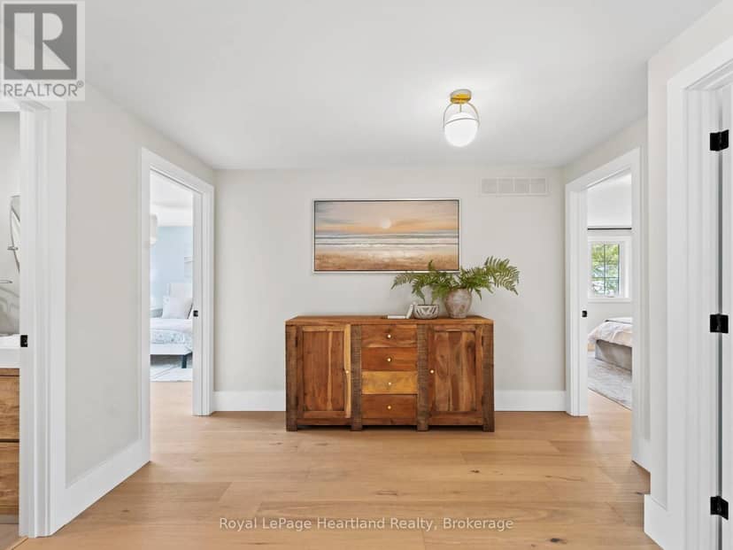 238 Bennett Street W — photo 18 of 40