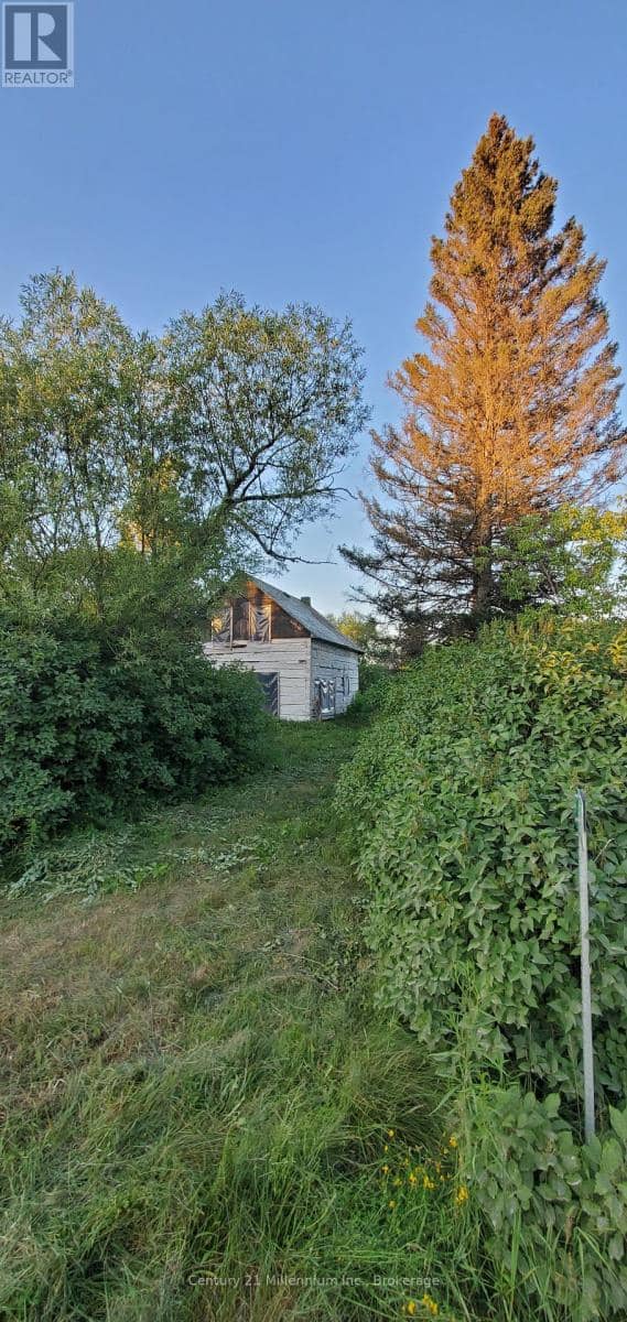 638 Chenier Road, Papineau-Cameron, photo 6