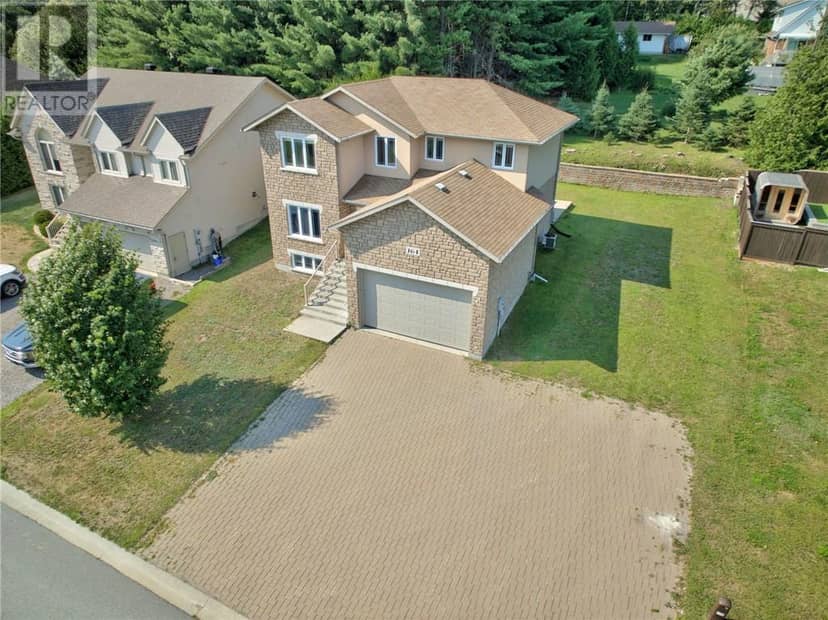 164 Bonnie Drive, Lively, photo 4