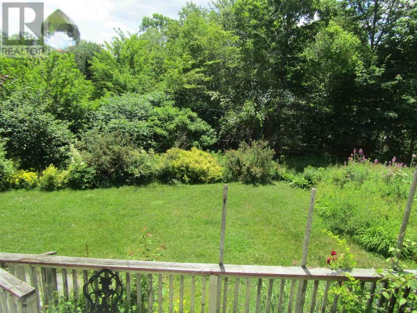 7 Circle Drive — photo 13 of 40