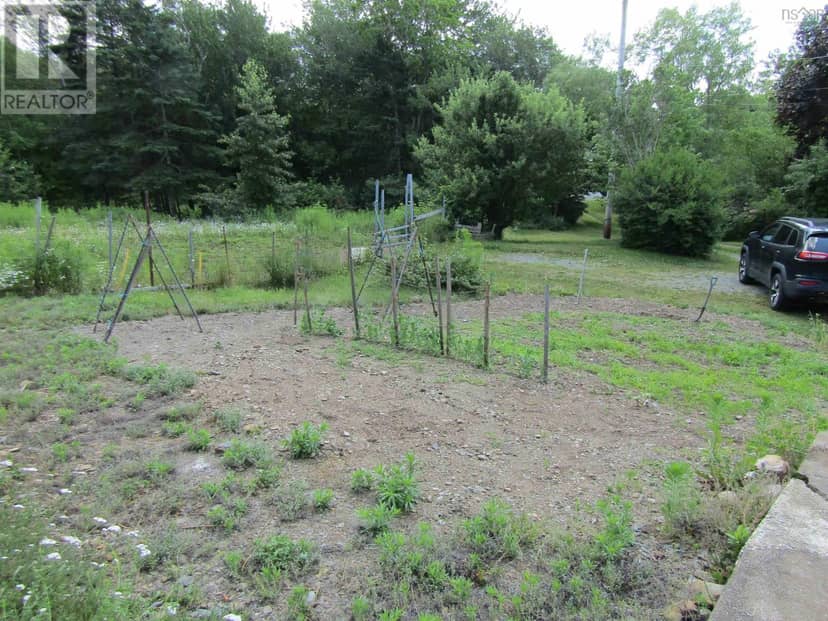 7 Circle Drive — photo 17 of 40
