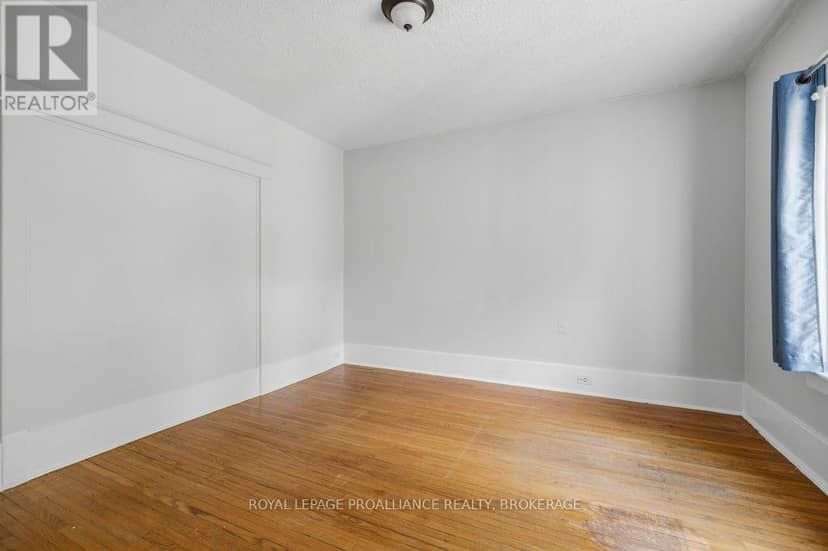 256 Collingwood Street — photo 12 of 39