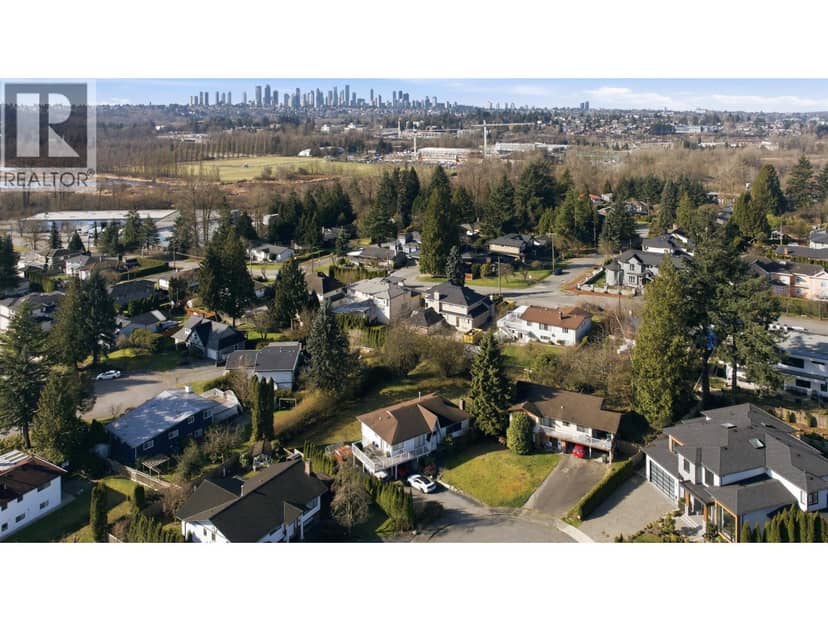 7148 CARDINAL COURT, Burnaby, photo 2