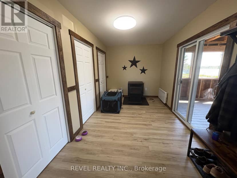 585 Conc 6 & 7 Concession — photo 17 of 30