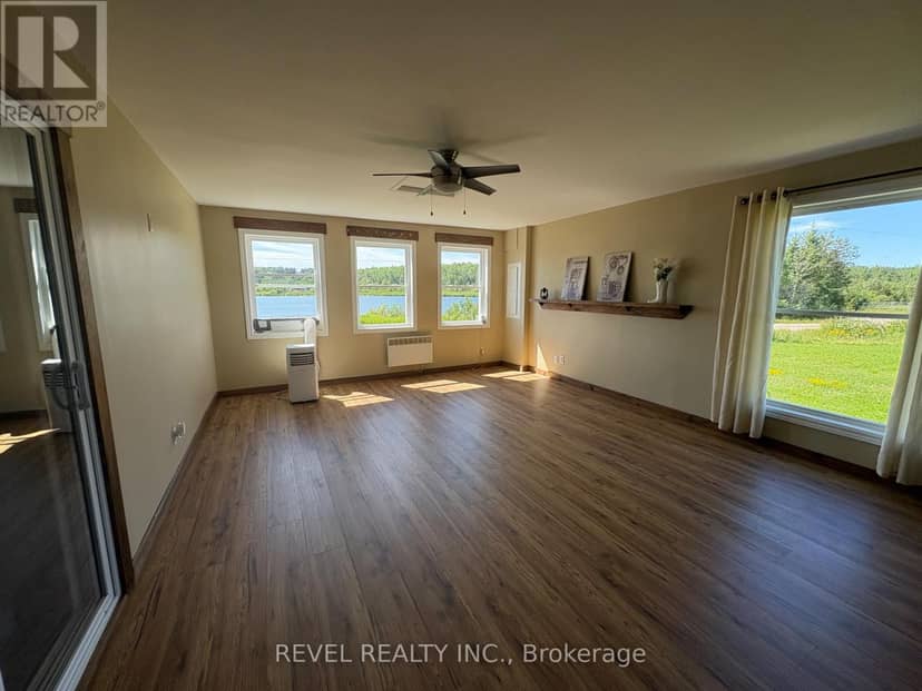 585 Conc 6 & 7 Concession, Cochrane, photo 5