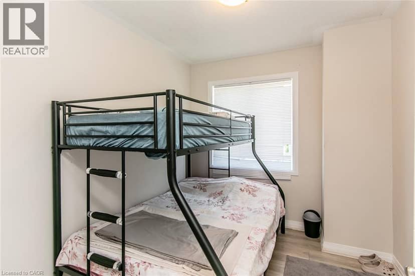 311 WOOLWICH Street Unit# 43 — photo 34 of 40