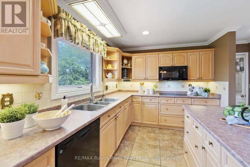 41 Stoneridge Road — photo 17 of 40