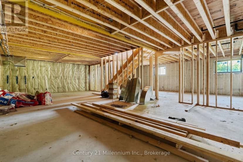 101 Ugovsek Crescent — photo 28 of 40