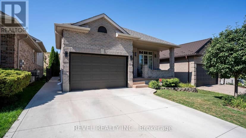 857 Cresthaven Crescent, London South, photo 2
