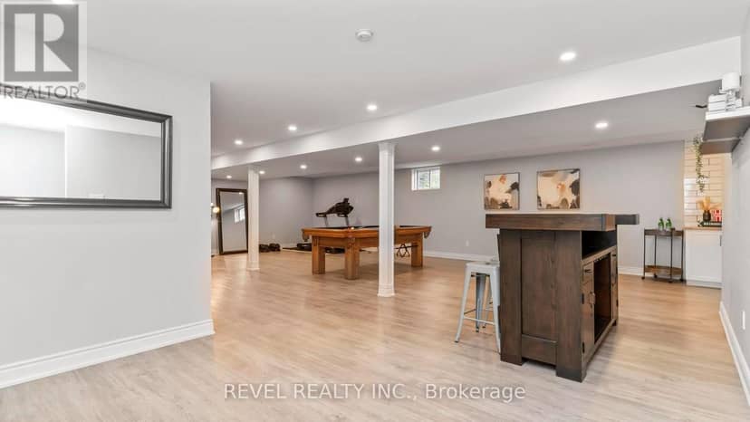 857 Cresthaven Crescent — photo 27 of 40