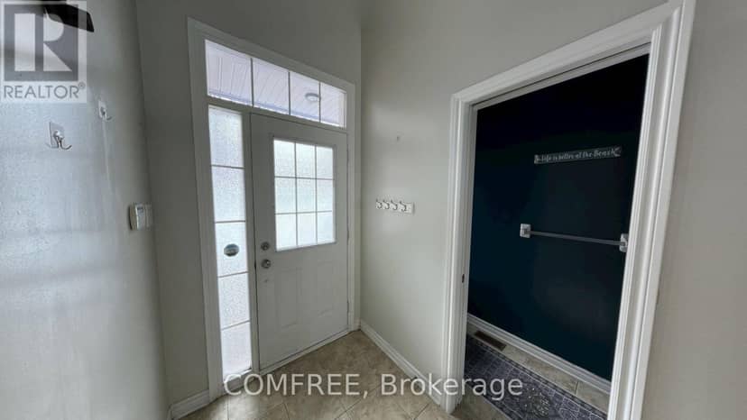 294 Waymark Crescent — photo 3 of 31