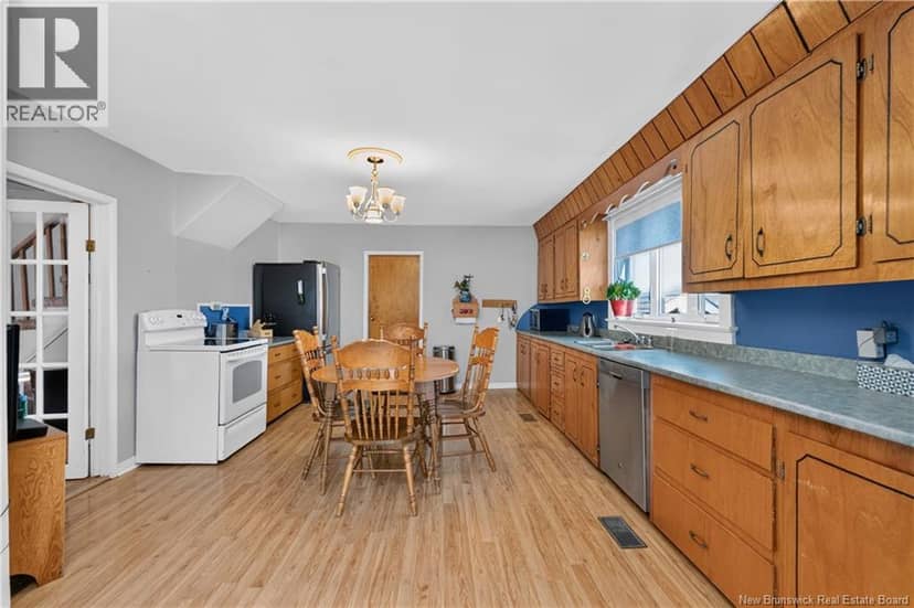 5133 Route 114 — photo 12 of 40