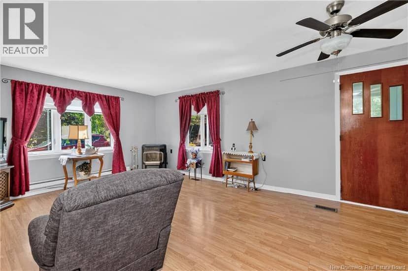5133 Route 114 — photo 20 of 40
