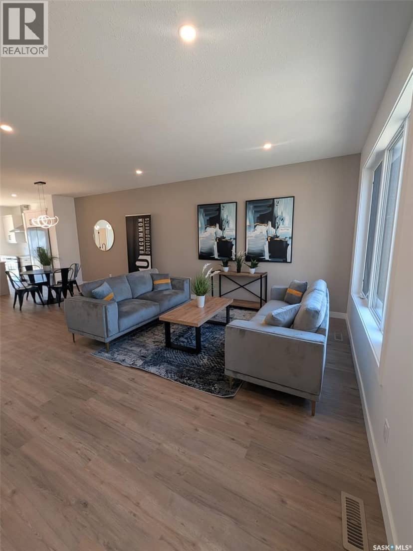 2460 Lindsay STREET — photo 21 of 29