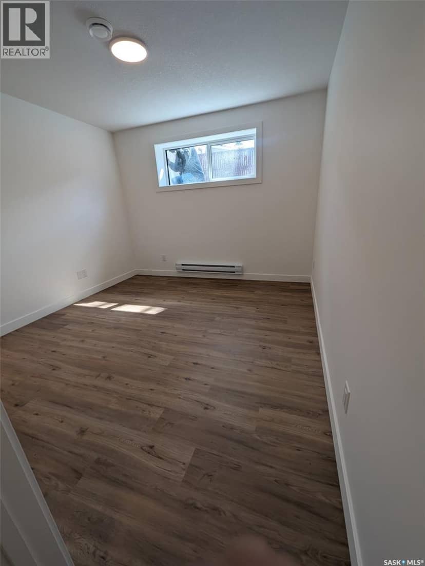 2460 Lindsay STREET — photo 22 of 29