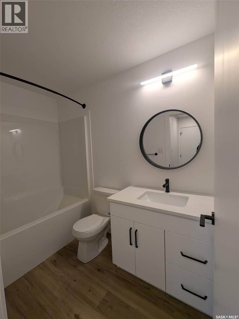 2460 Lindsay STREET — photo 24 of 29