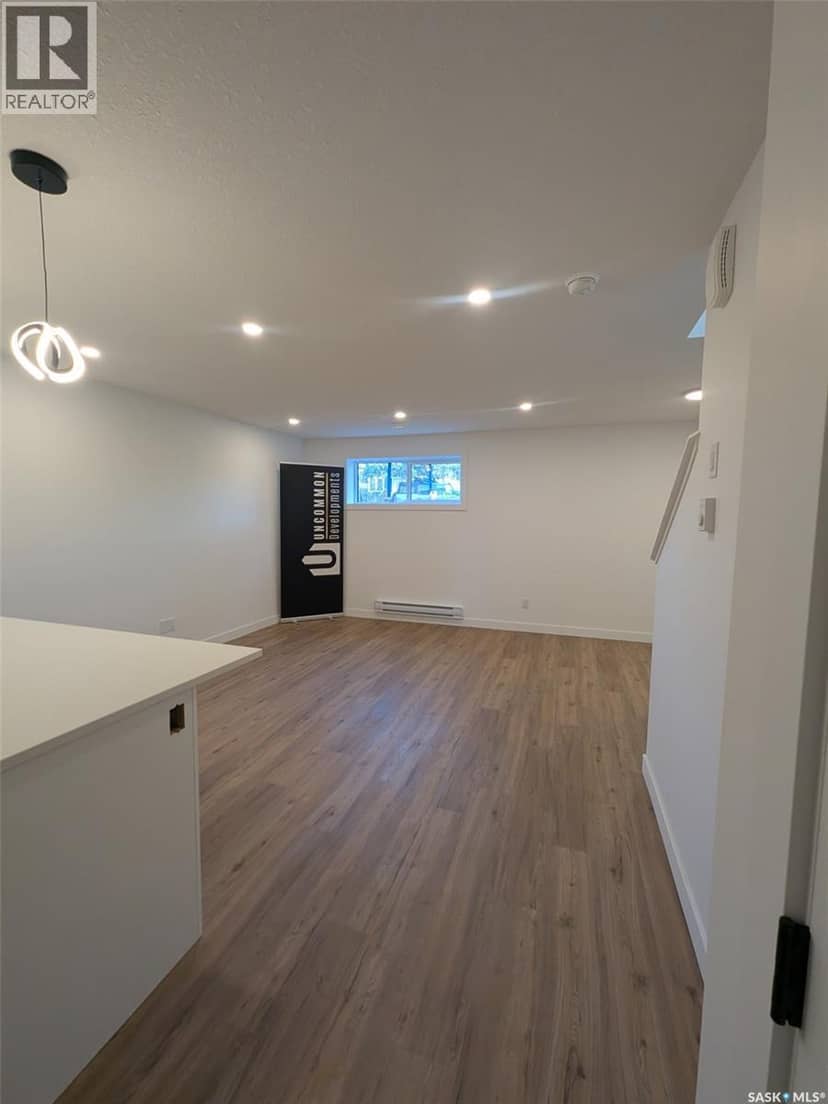 2460 Lindsay STREET — photo 25 of 29