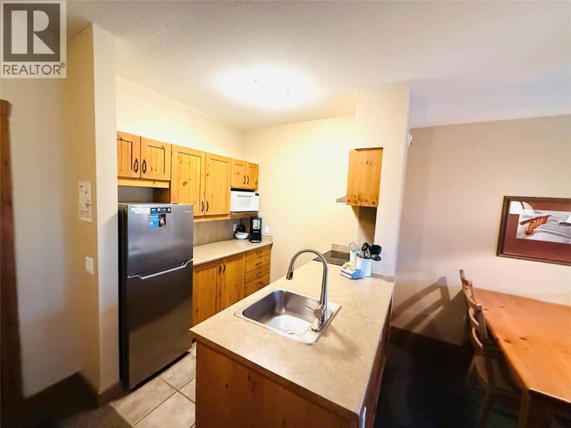 2090 SUMMIT Drive Unit# 106, Panorama, photo 5