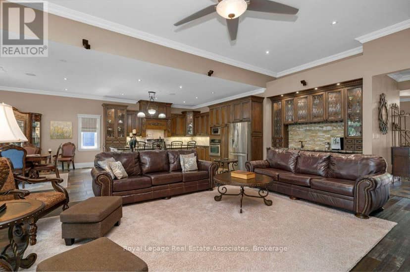 46 Scott Street — photo 12 of 40