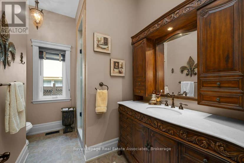 46 Scott Street — photo 18 of 40