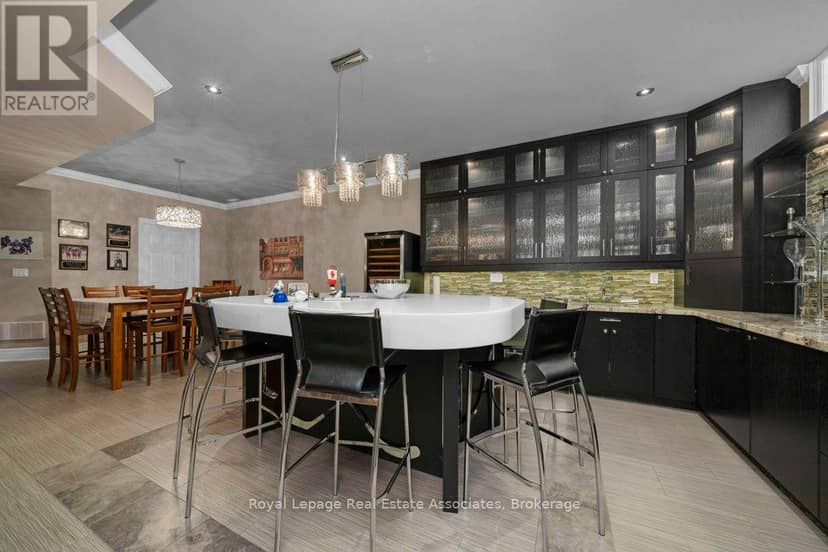 46 Scott Street — photo 22 of 40