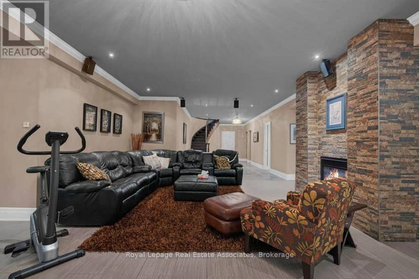 46 Scott Street — photo 24 of 40